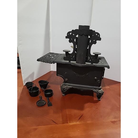Vintage Royal Kenton Salesman Sample Child Cast Iron Stove - Picture 10 of 16